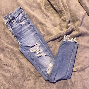American Eagle skinny jean